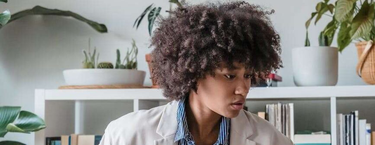 pexels-photo-12911794-867x1300